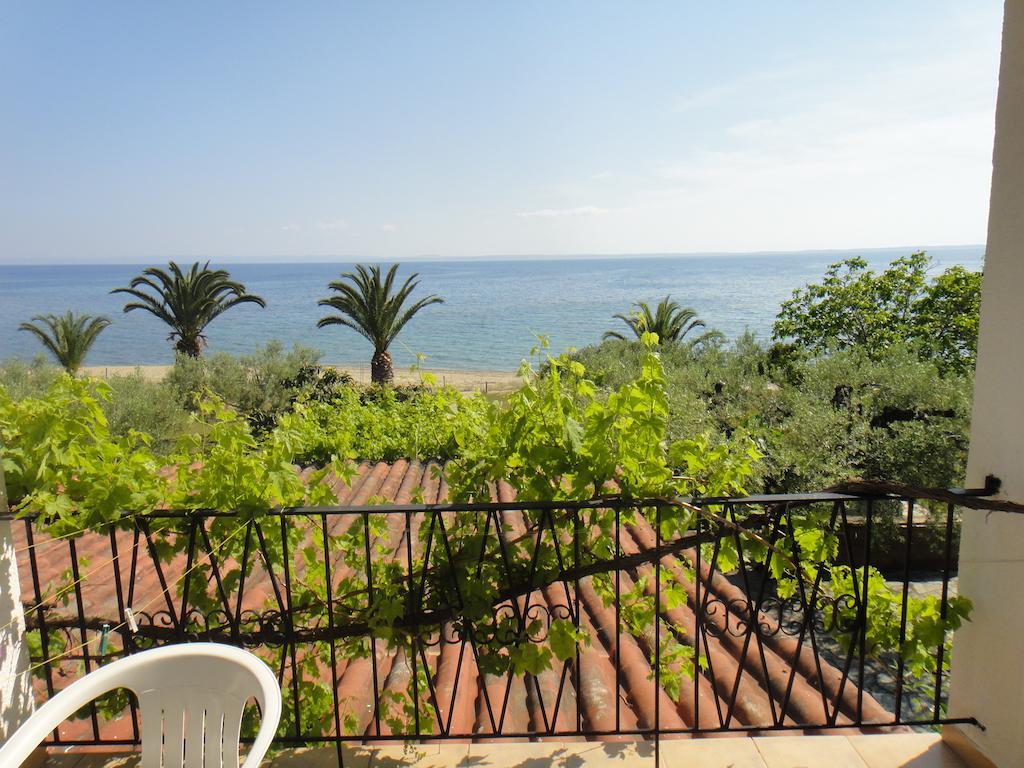 Afroditi Beach Геракіні Номер фото